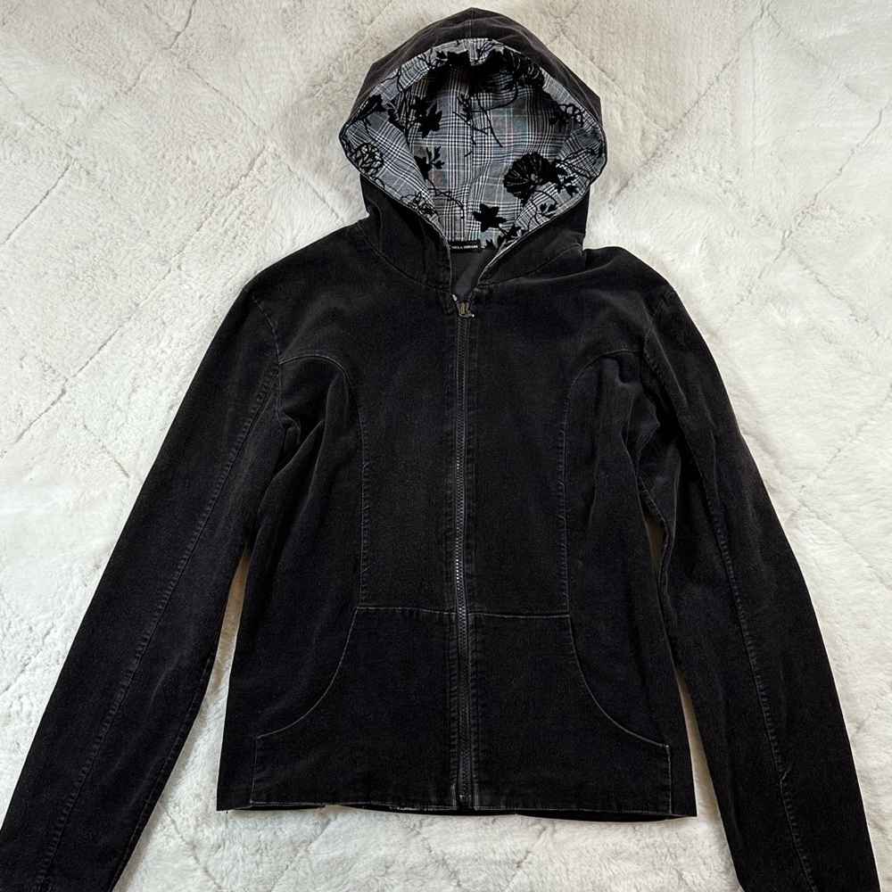 Nilla Shields black corduroy light weight zip up jacket size medium